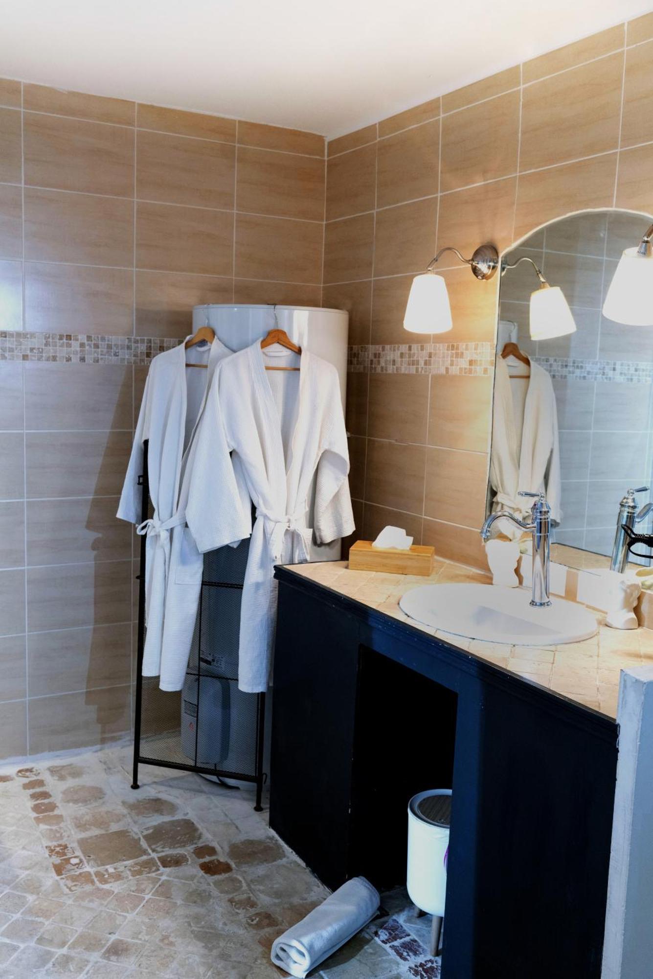Les Canoubiers Luxe Et Serenite Au Coeur De Saint-Tropez Suites Spacieuses Avec Jardin Enchanteur Exteriér fotografie