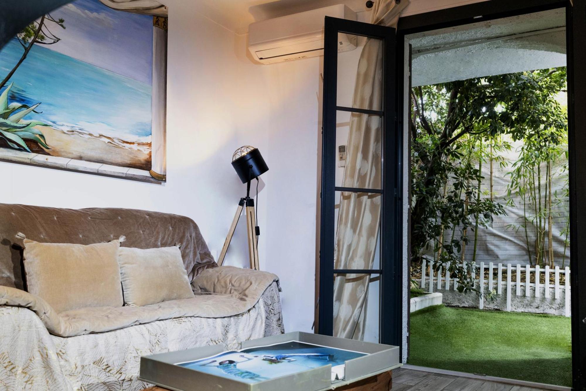 Les Canoubiers Luxe Et Serenite Au Coeur De Saint-Tropez Suites Spacieuses Avec Jardin Enchanteur Pokoj fotografie